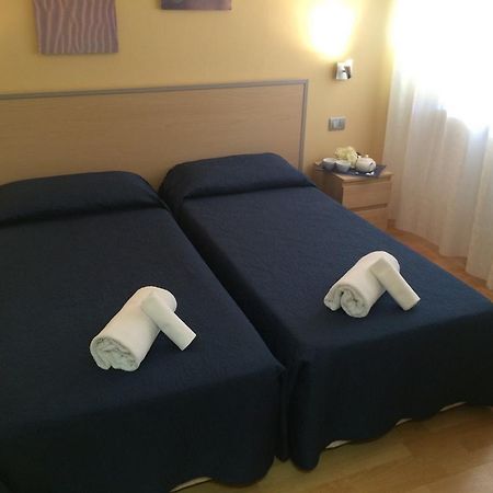 Hotel Butterfly Монтекатини Терме Стая снимка