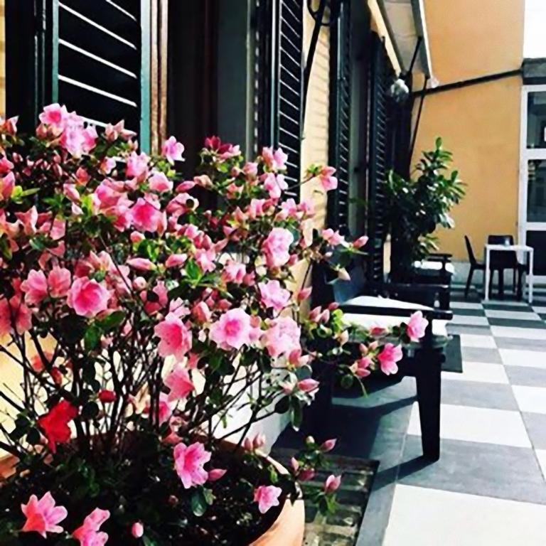 Hotel Butterfly Монтекатини Терме Екстериор снимка