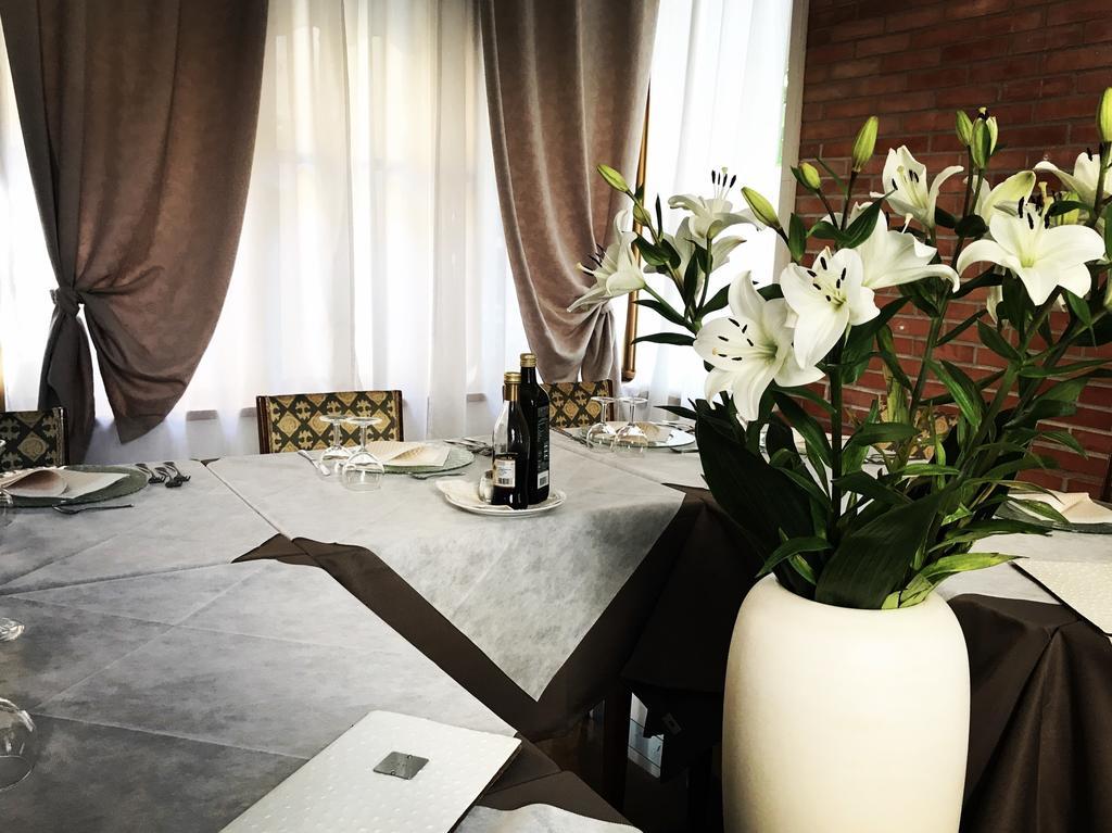 Hotel Butterfly Монтекатини Терме Екстериор снимка